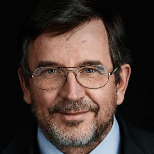 Fernando José Velez headshot