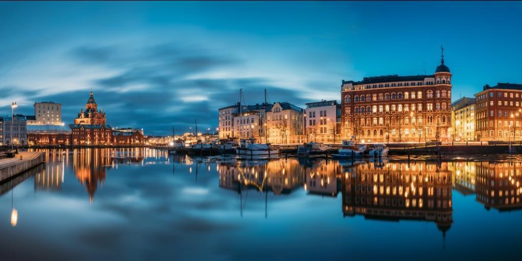 Helsinki at night