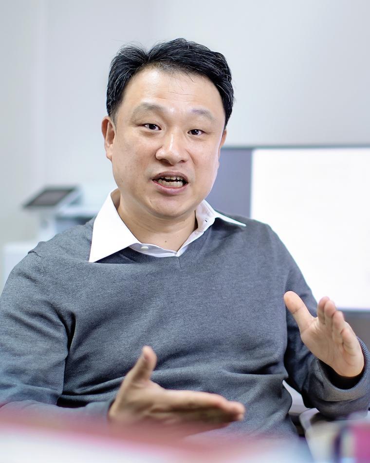 Hyundong Shin