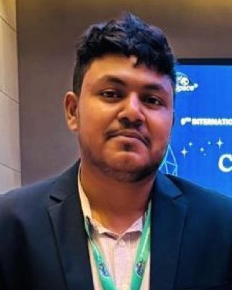 Md Shakhawat Hossen headshot