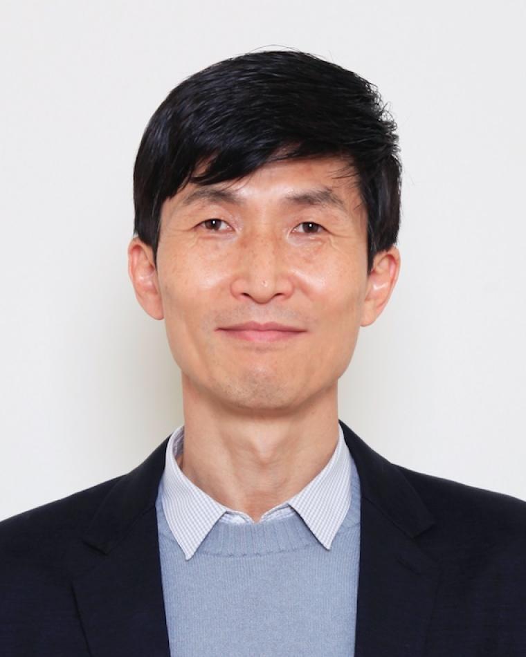 Heejo Lee headshot