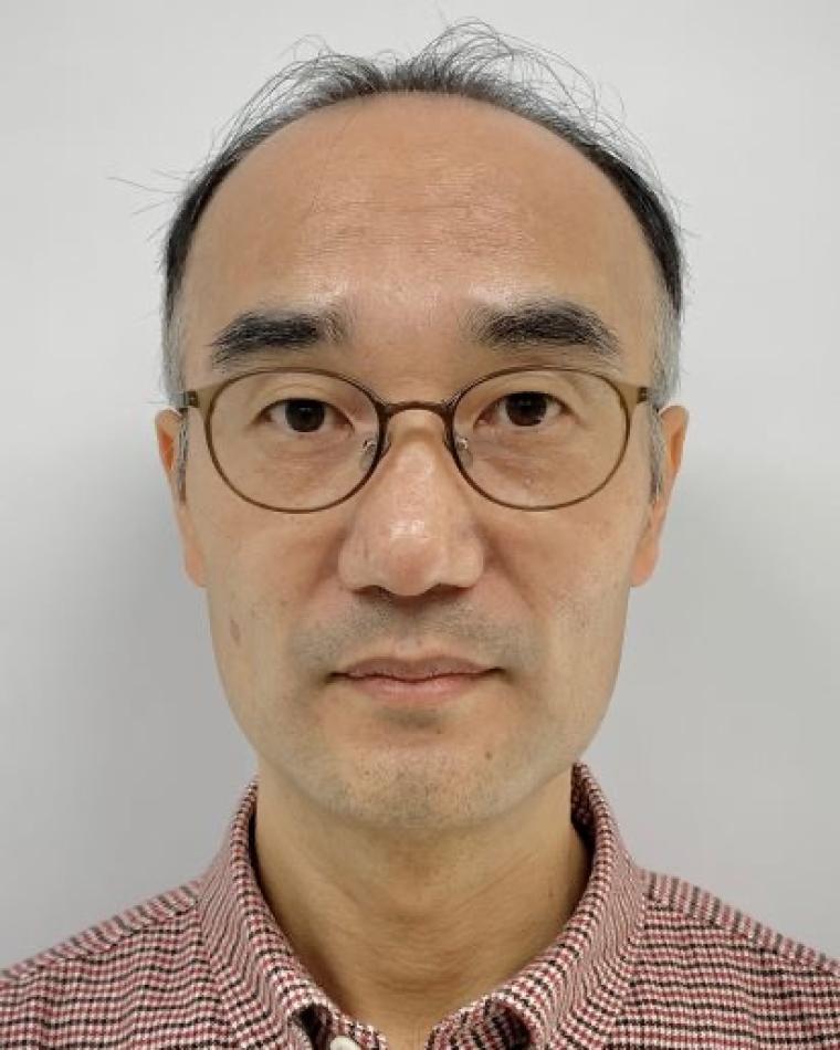 Juyul Lee headshot